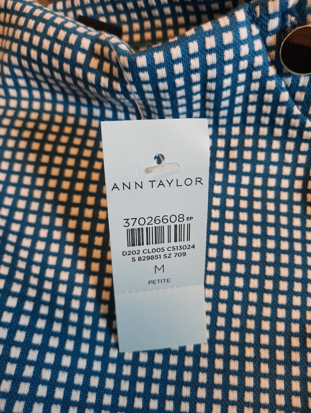 π NWT Ann Taylor Retro Mod Mockneck Blue Gingham Plaid Cap Sleeve Top Size MP - Picture 5 of 7